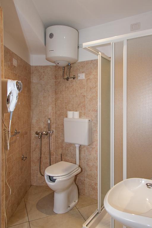 Suite Tower Bergamo Pokoj fotografie